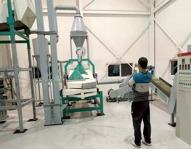 正負極片破碎回收設(shè)備